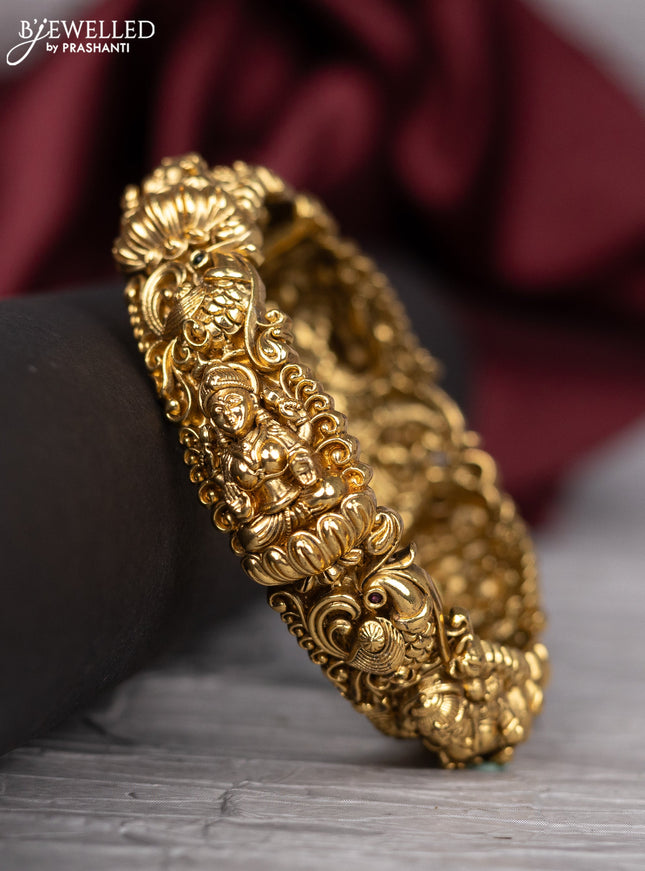 Antique bangle lakshmi design with kemp stones