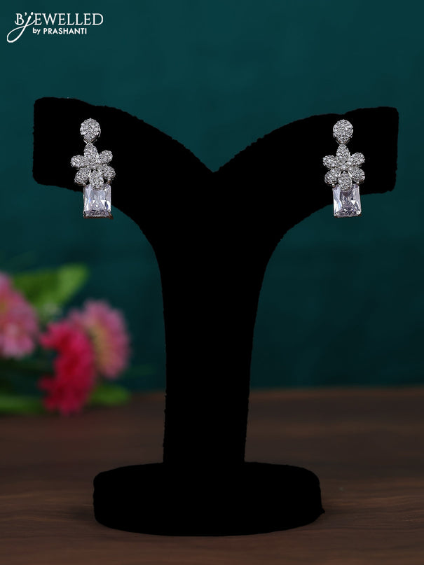 Zircon earring with cz stones