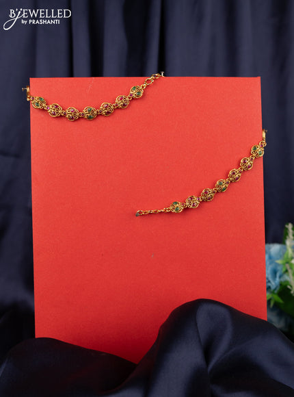 Antique maatal with kemp stones