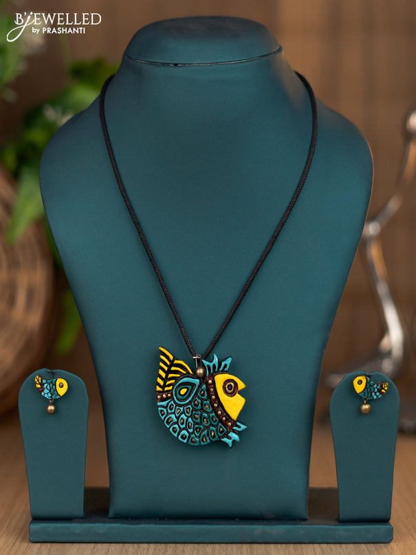 Teracotta necklace with fish design pattern and golden beads hangings