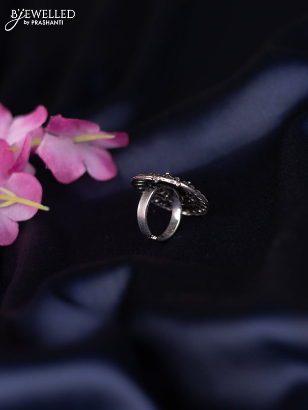 Oxidised ring with floral design
