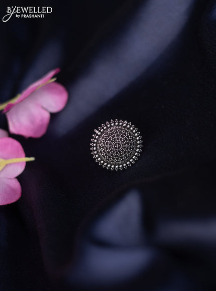 Oxidised ring with simple design