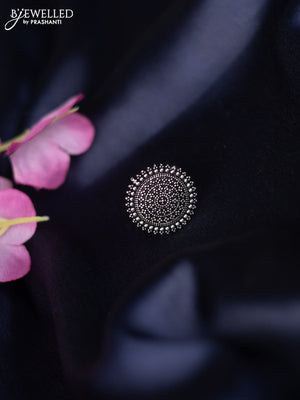 Oxidised ring with simple design