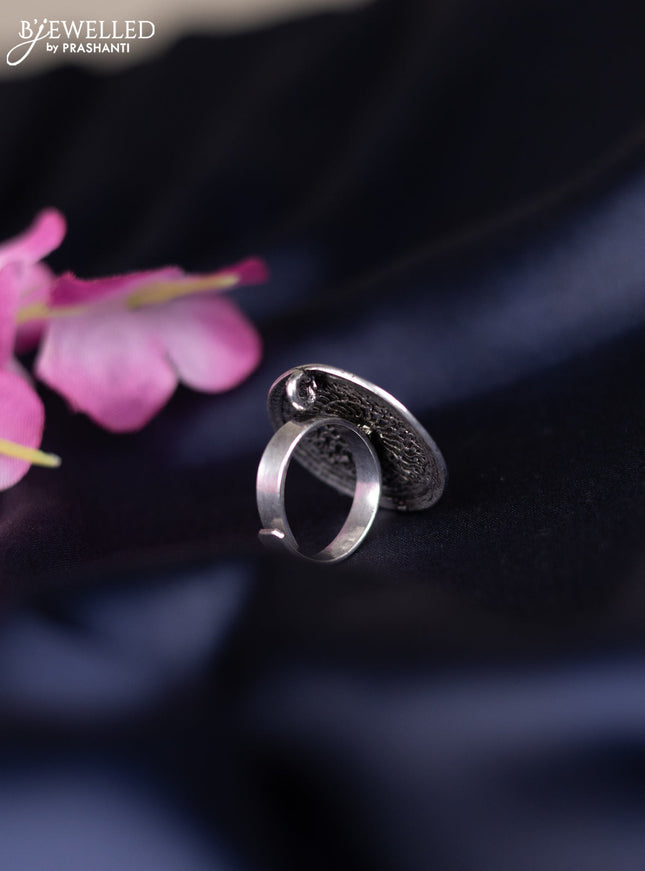 Oxidised ring with simple design