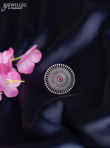 Oxidised ring with ruby stones