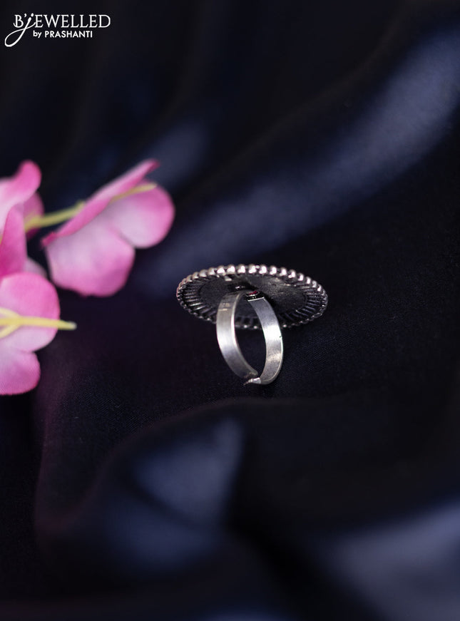 Oxidised ring with ruby stones