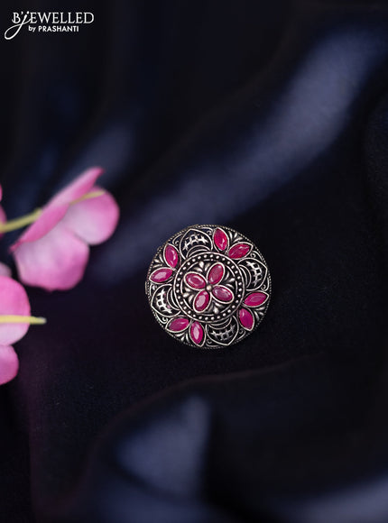 Oxidised ring with ruby stones