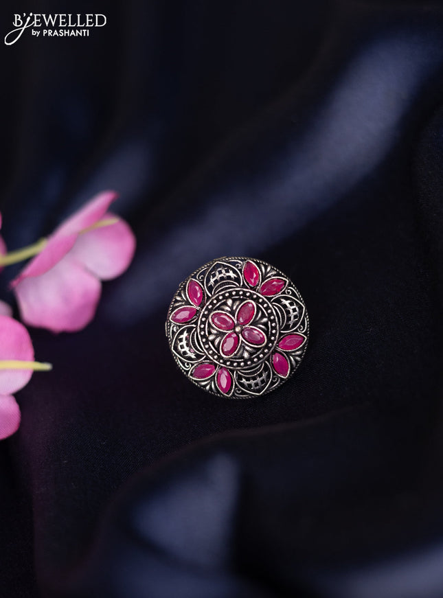 Oxidised ring with ruby stones