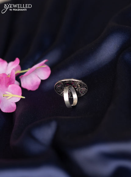 Oxidised ring with ruby stones