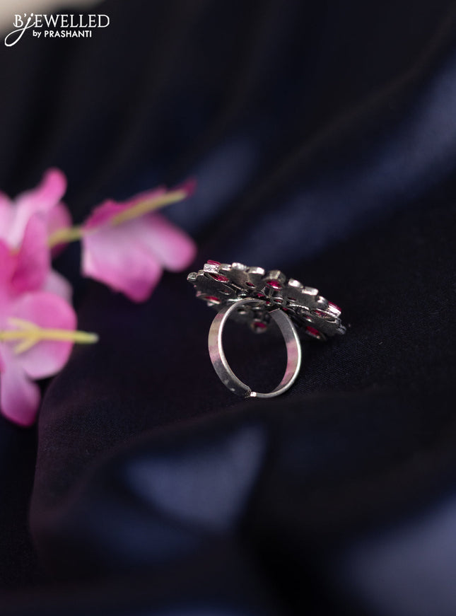 Oxidised ring with ruby stones