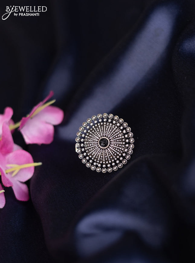 Oxidised ring with black stones