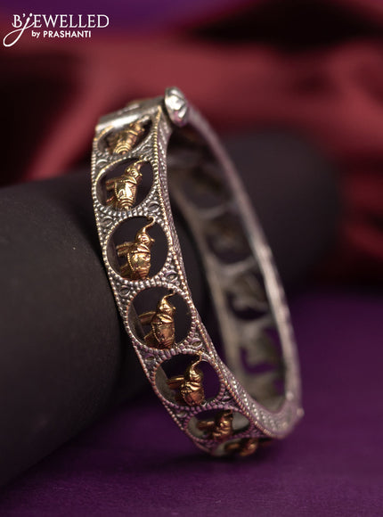 Oxidised elephant design screw type bangles
