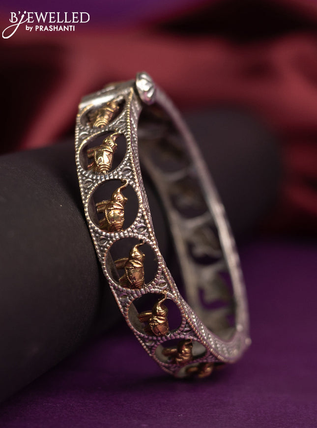 Oxidised elephant design screw type bangles