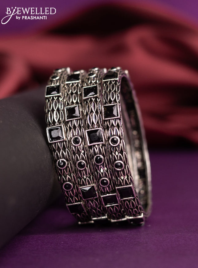 Oxidised bangle with black stones