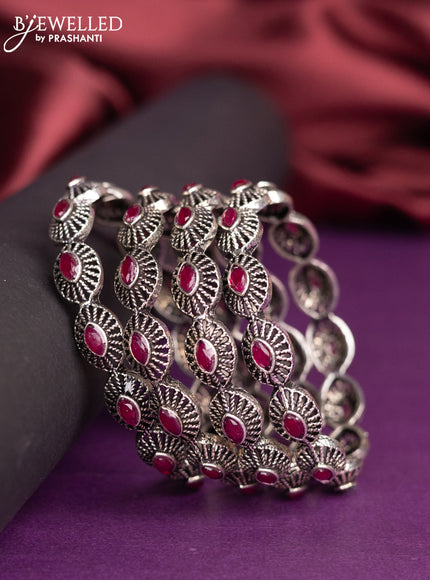 Oxidised bangle with ruby stones