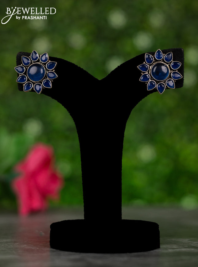Oxidised earrings with sapphire stones
