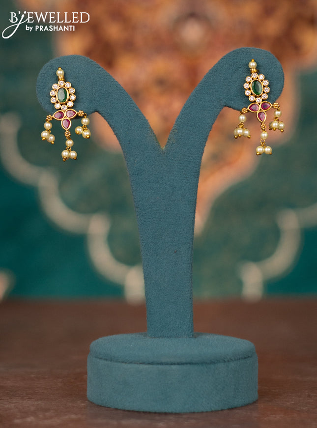 Pearl necklace with kemp & cz stones and pearl hangings