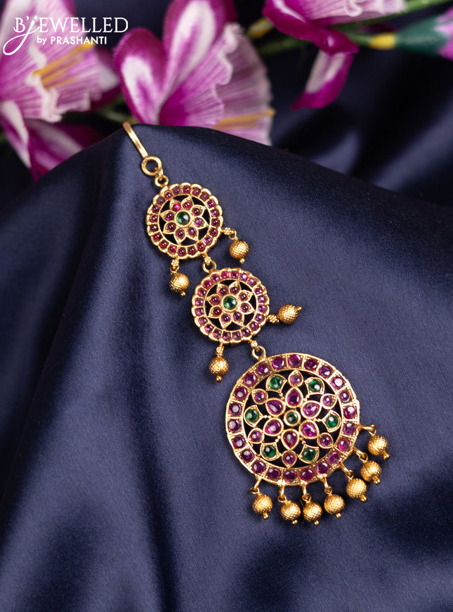 Antique maang tikka floral design with kemp stones and golden beads hanging