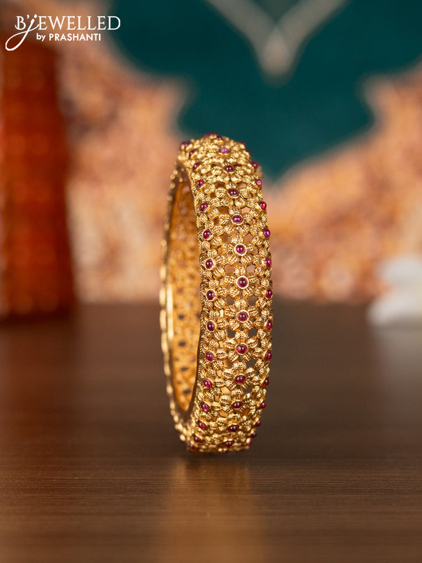 Antique screw type bangles floral design with pink kemp stones