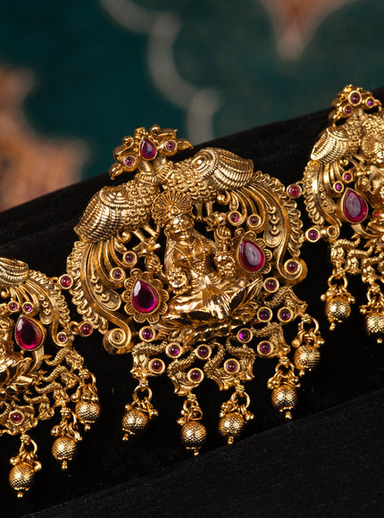 Antique hip chain lakshmi design with pink kemp kundan stones and golden beads hangings