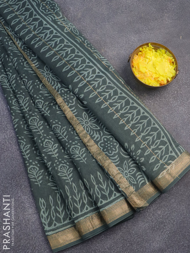 Chanderi bagru saree grey shade with allover floral prints and maheshwari border