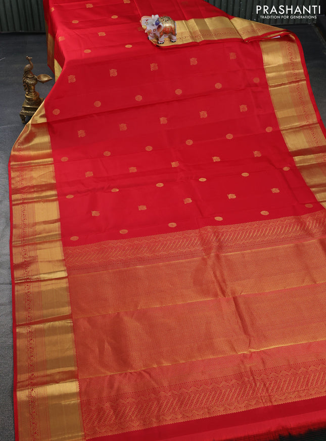 Pure kanchipuram silk saree red and bottle green with annam & rudhraksha zari woven buttas and rich zari woven border