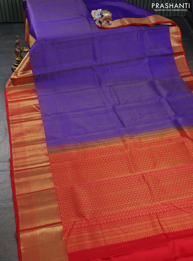 Pure kanchipuram silk saree blue and red with allover small zari checked pattern and long zari woven border