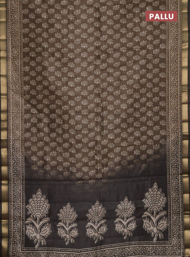 Semi tussar saree sap green with allover butta prints and zari woven border