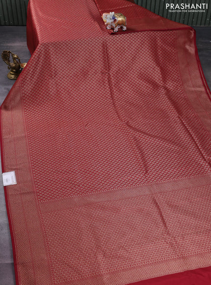 Banarasi semi silk saree maroon with allover thread & zari weaves and woven border