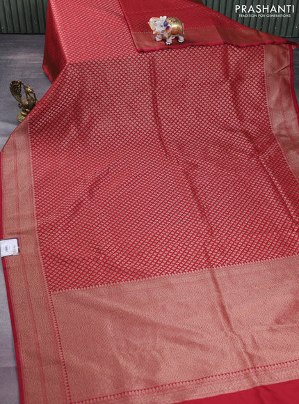 Banarasi semi silk saree maroon with allover thread & zari weaves and woven border