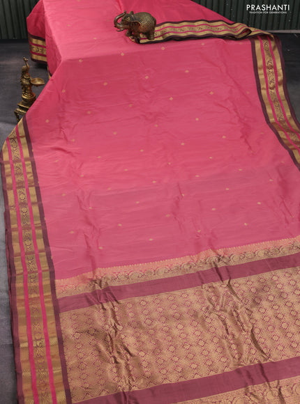 Gadwal silk cotton saree peach shade with zari woven buttas and zari woven border