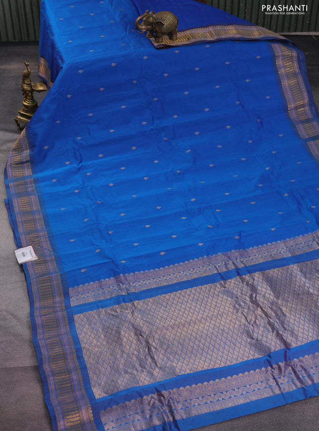 Gadwal silk cotton saree blue and dual shade of maroon with zari woven buttas and zari woven border