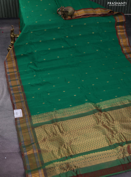Gadwal silk cotton saree green and dual shade of maroon with zari woven buttas and zari woven border