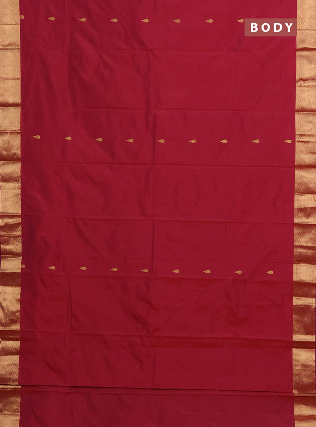 Arani semi silk saree dual shade of maroon with zari woven thilak buttas and zari woven border