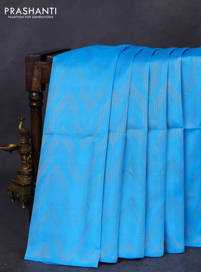 Kanchipuram soft silk saree light blue and deep maroon with allover zig zag zari weaves in borderless style