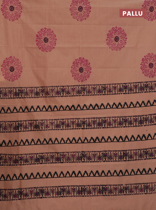 Semi silk cotton saree peach shade and pink with butta prints in borderless style