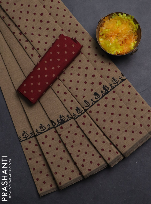 Semi silk cotton saree beige and maroon with plain body and printed border