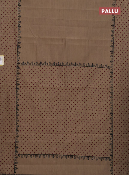 Semi silk cotton saree beige and maroon with plain body and printed border