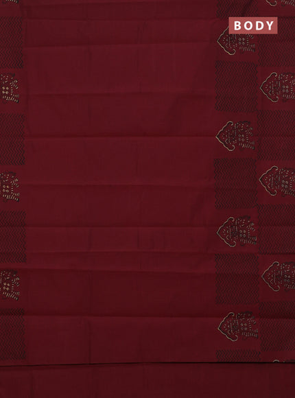 Semi silk cotton saree maroon and beige with butta prints in borderless style