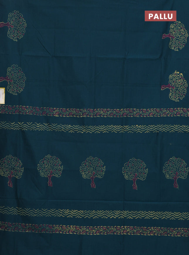 Semi silk cotton saree peacock green and peach pink with butta prints in borderless style