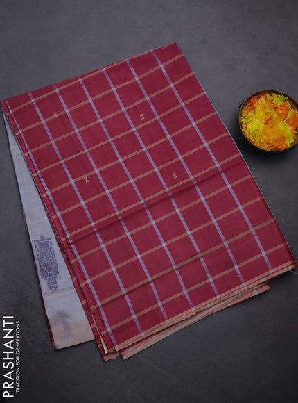 Banana pith saree maroon and dual shade of grey with allover checked pattern and piping border