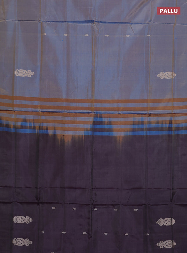 Banana pith saree dual shade of bluish rust and deep purple with thread woven buttas in borderless style