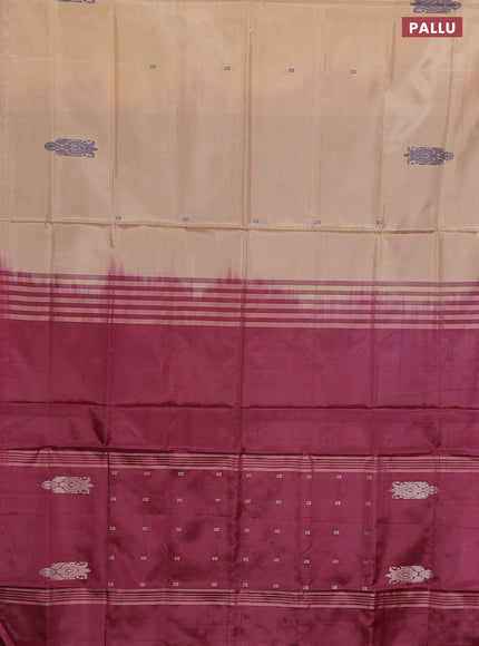 Banana pith saree sandal and deep maroon with thread woven buttas in borderless style