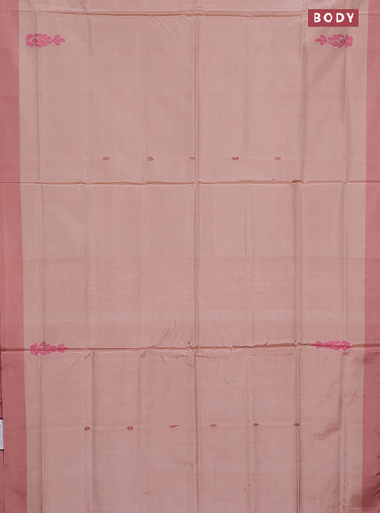 Banana pith saree sandal and pastel peach with thread woven buttas and contrast border