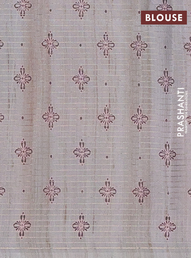 Chappa saree peach pink and grey with allover small zari checked pattern & butta prints and printed border