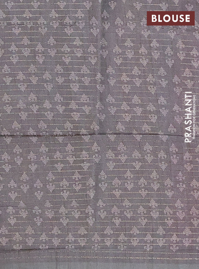 Chappa saree pink and grey with allover small zari checked pattern & prints and piping border