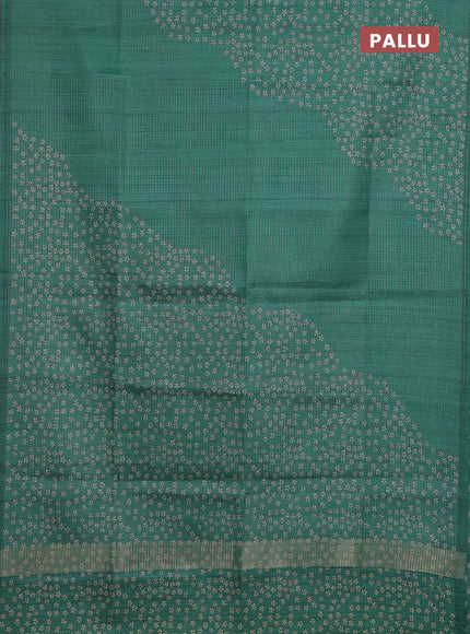 Chappa saree green with allover small zari checked pattern and floral digital printed pallu