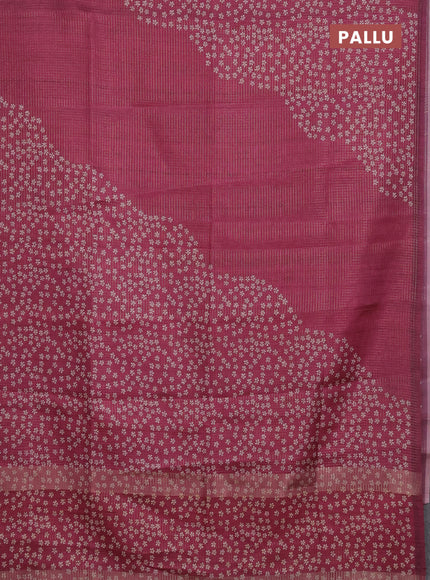 Chappa saree dark magenta pink with allover small zari checked pattern and floral digital printed pallu