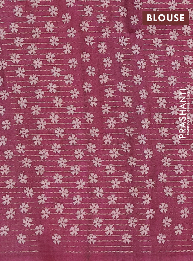 Chappa saree dark magenta pink with allover small zari checked pattern and floral digital printed pallu