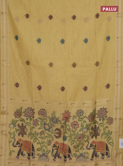 Munga cotton saree pale yellow with thread woven floral buttas and floral design weaving pallu